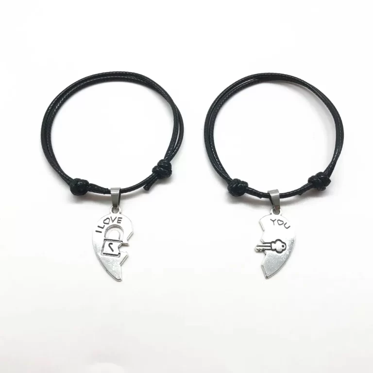 Pendentif Cœur Séparable "I LOVE YOU" - Argenté Et Noir, Pour Couple, Neuf Avec étiquettes