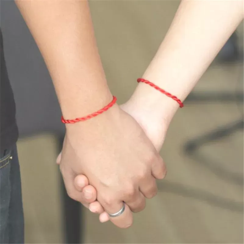 Bracelet porte bonheur couple cordon rouge